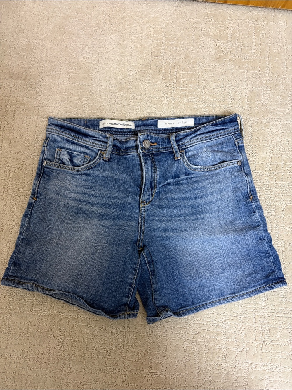 Pilcro Denim High-Rise Hyphen Blue Jean Shorts women’s size 26